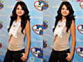 게임 Point And Click Selena Gomez