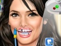 게임 Ashley Greene at dentist