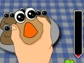 게임 Squeeze Pou
