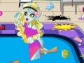 게임 Monster High swimming pool cleaning