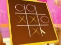 게임 Tic Tac Toe on the board